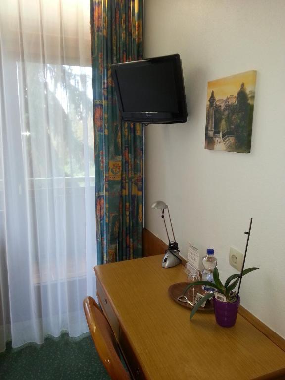 Hotel Koch Maingau Obertshausen Esterno foto